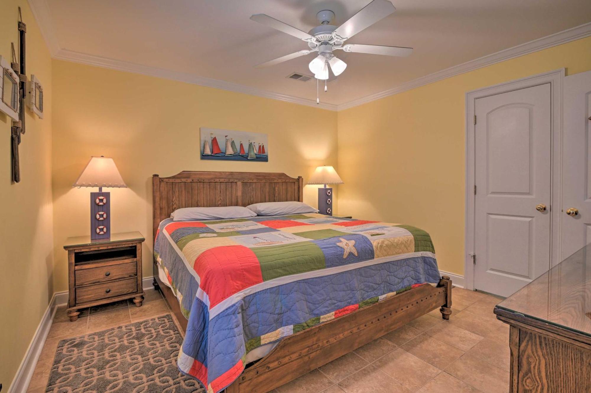 Holiday home Charming Bermuda Bay Hideaway With Game Room! Myrtle Beach