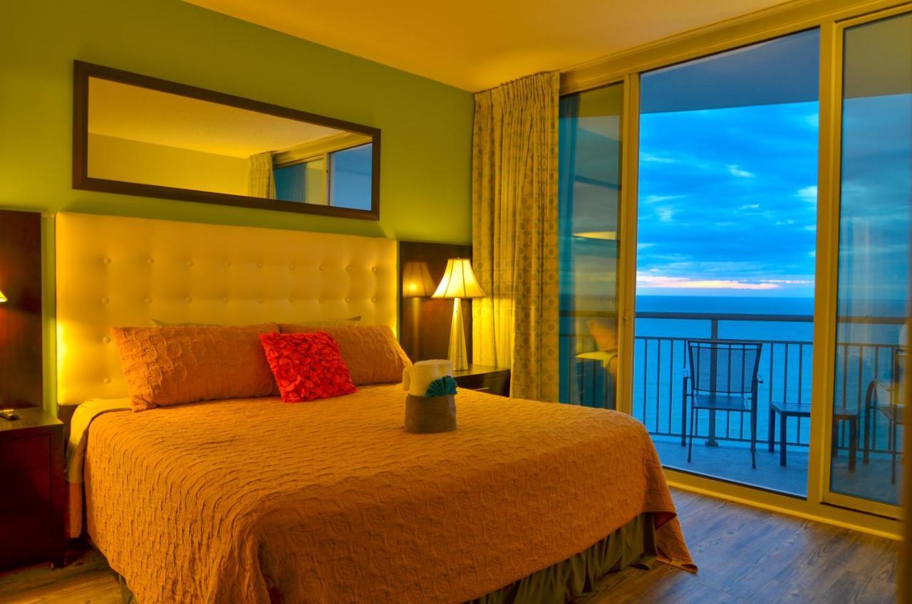 Huge Ocean Front Condo, Amazing Views *