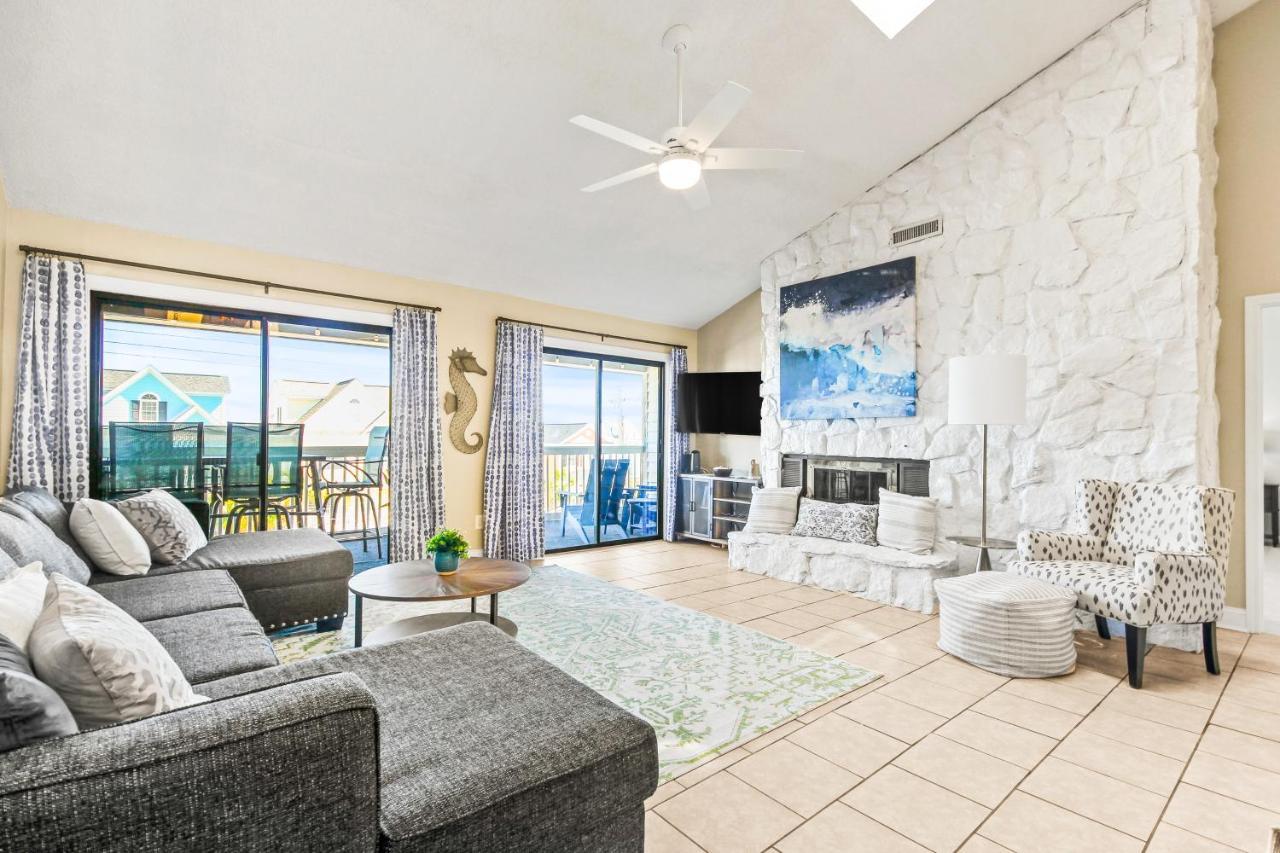 Apartment Coastal Comforts *