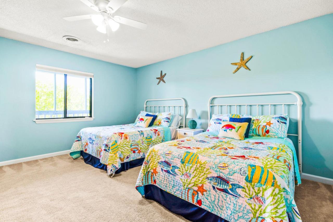 Apartment Coastal Comforts *