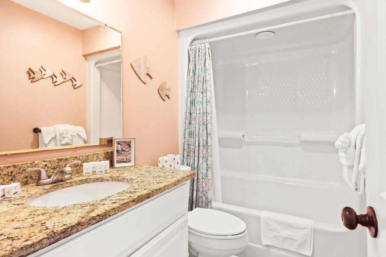Apartment Coastal Comforts *