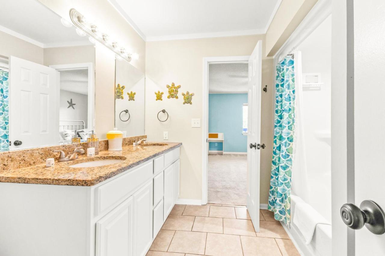 Coastal Comforts Apartment *