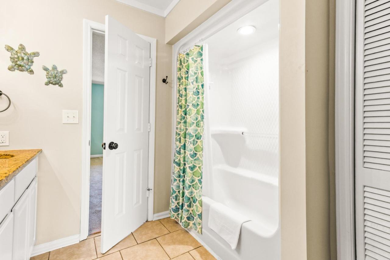 Apartment Coastal Comforts *