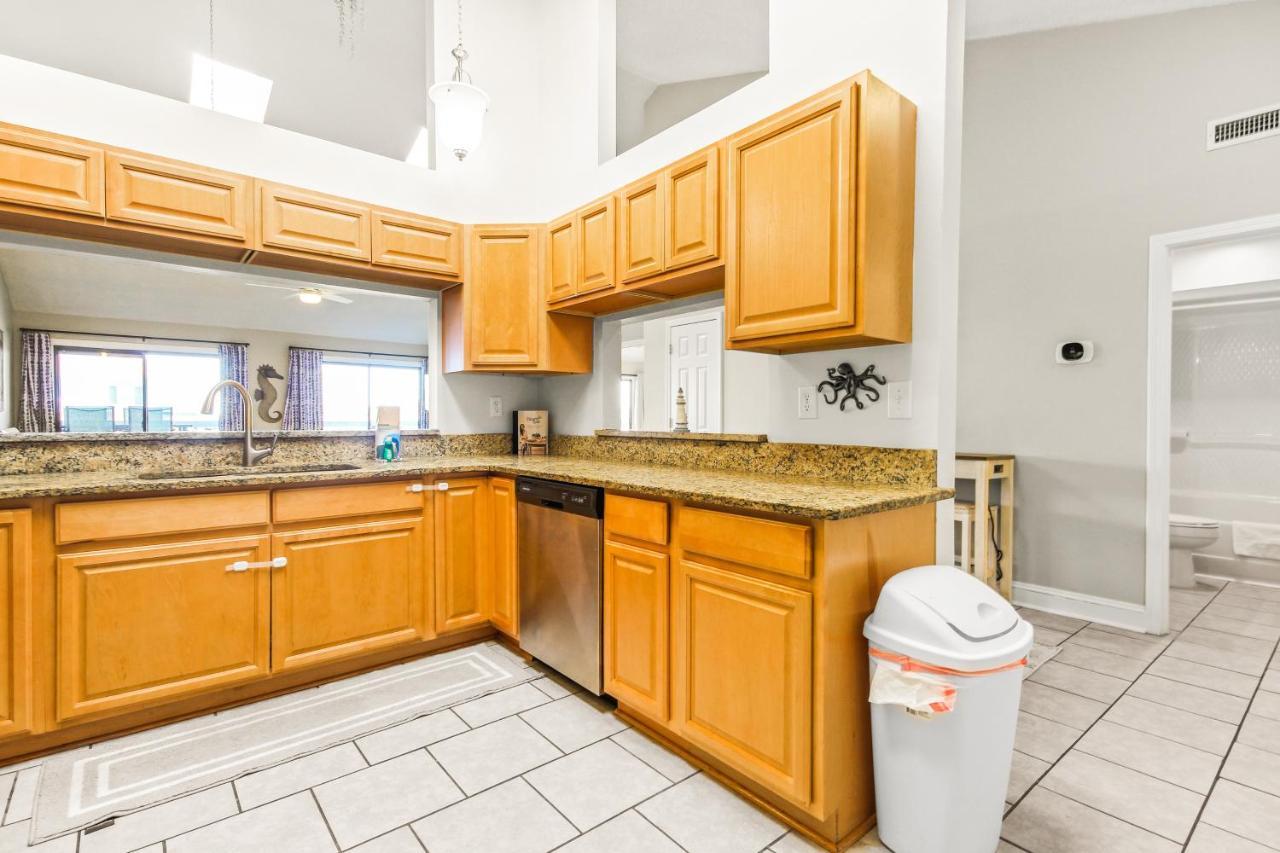 Apartment Coastal Comforts *