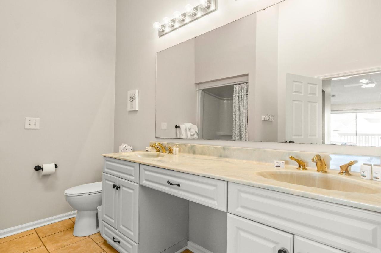 Apartment Coastal Comforts *
