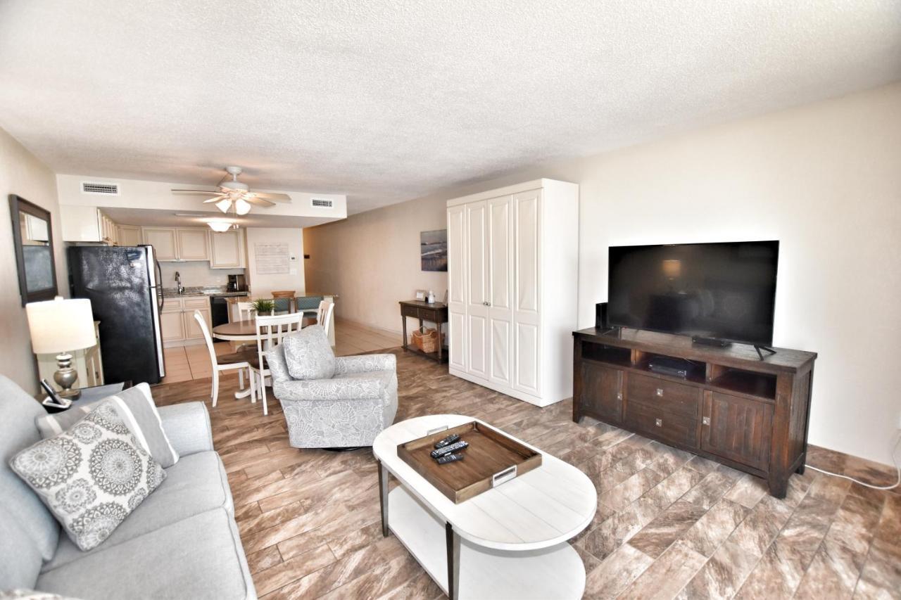 Water's Edge Apartment
