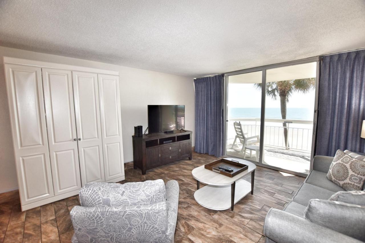 Water's Edge Apartment *