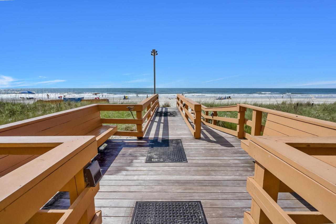 Ocean Bay Club 909 Apartment