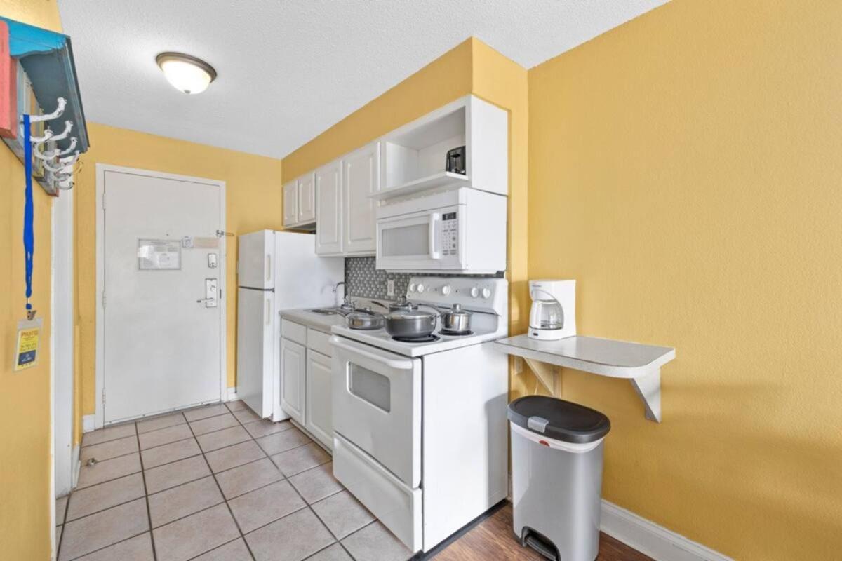 Ocean View Double Queen Suite! Perfect For 4 Guests! Sea Mist 50603