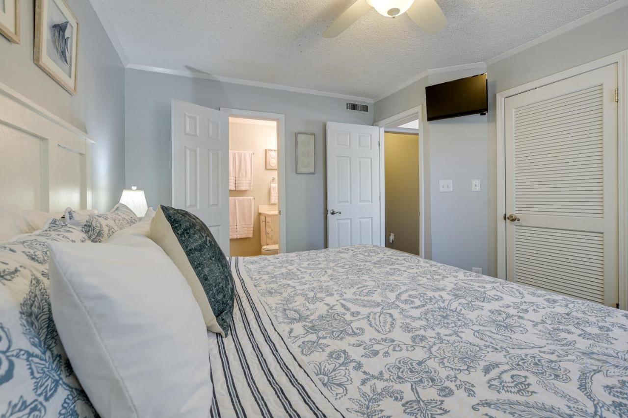 Serene Myrtle With Amenities! *