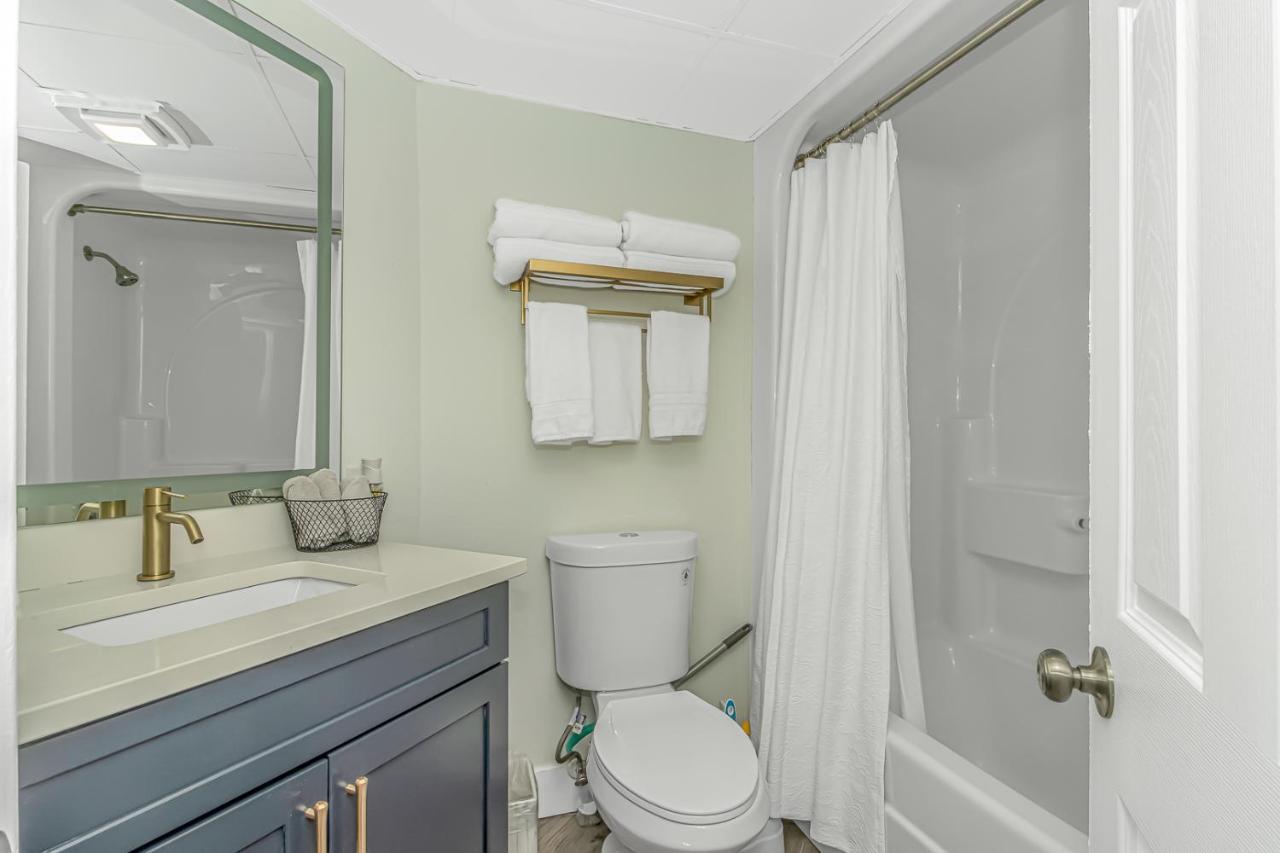 One Bedroom At The Landmark Unit 347 *