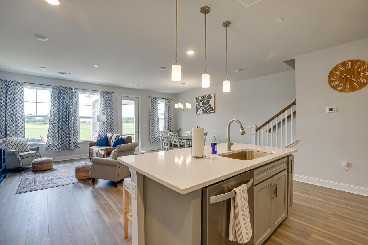 North Myrtle Townhome With Pool And Golf Access Holiday home Myrtle Beach