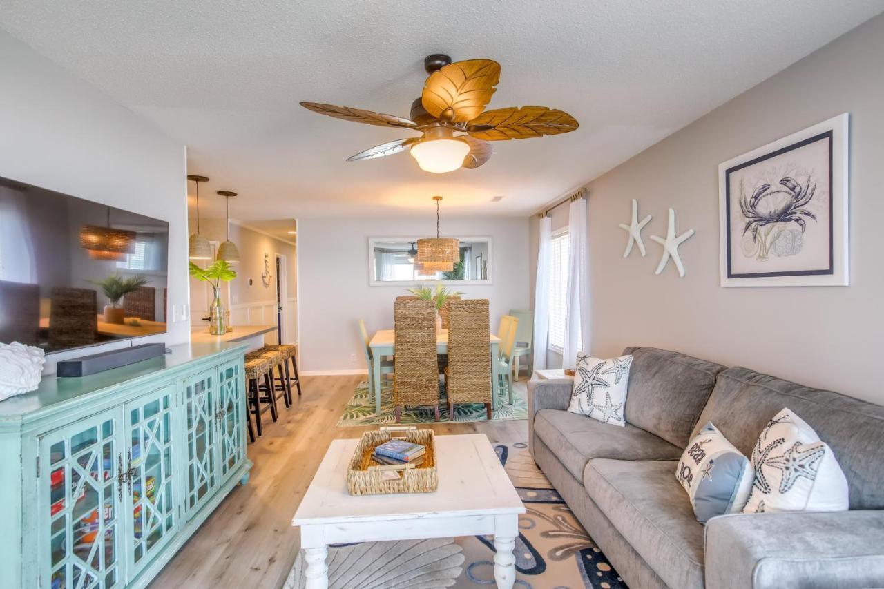 North Myrtle Retreat Chairs Included! *