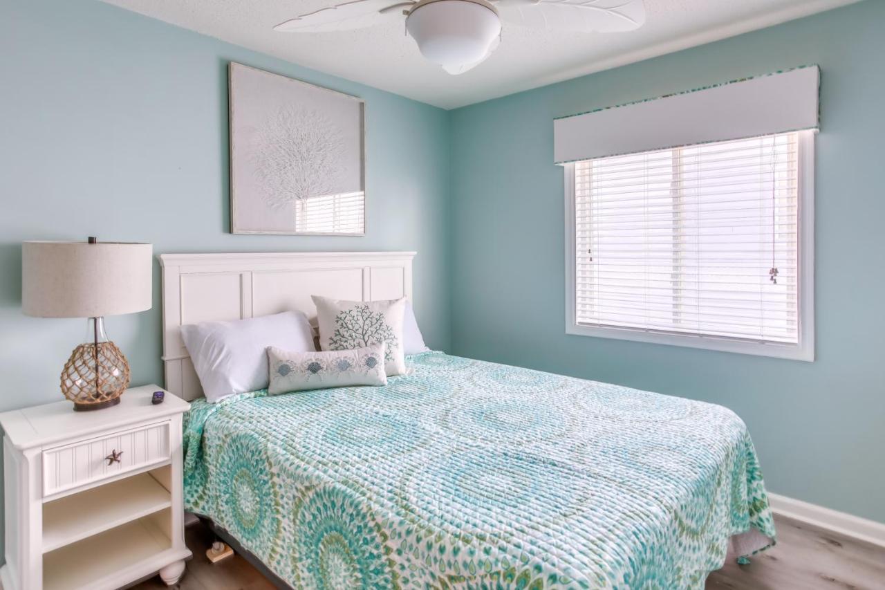 Apartment North Myrtle Retreat Chairs Included! Myrtle Beach