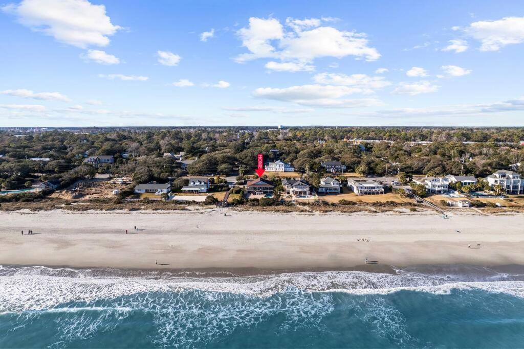 Holiday home Posh Oceanfront Oasis: Private Pool, & Game