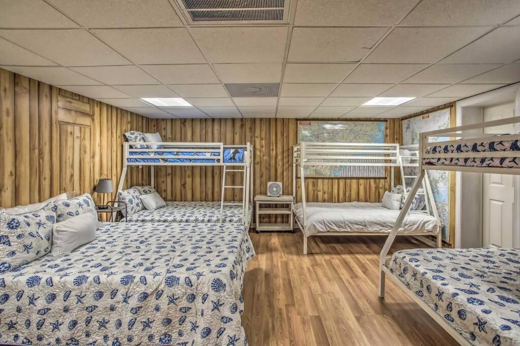 Ocean View Villa: Chic Retreat With Private Pool And Rooftop Deck * Myrtle Beach