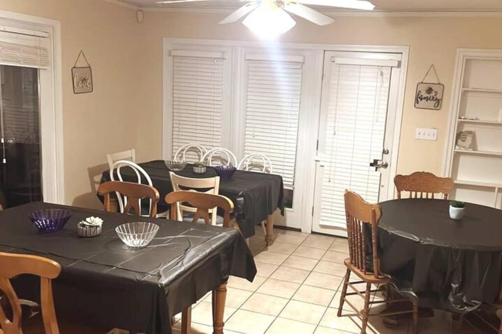 Holiday home Ocean View Villa: Chic Retreat With Private Pool And Rooftop Deck