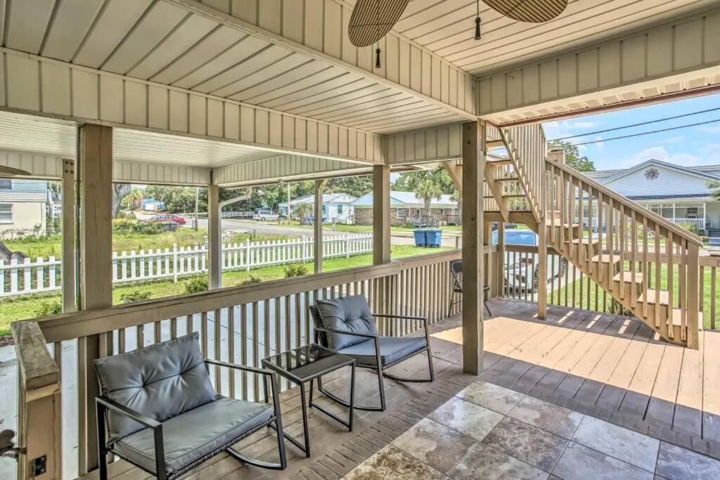 Ocean View Villa: Chic Retreat With Private Pool And Rooftop Deck *