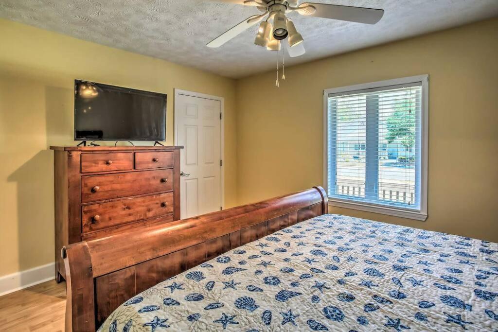 Ocean View Villa: Chic Retreat With Private Pool And Rooftop Deck Holiday home Myrtle Beach