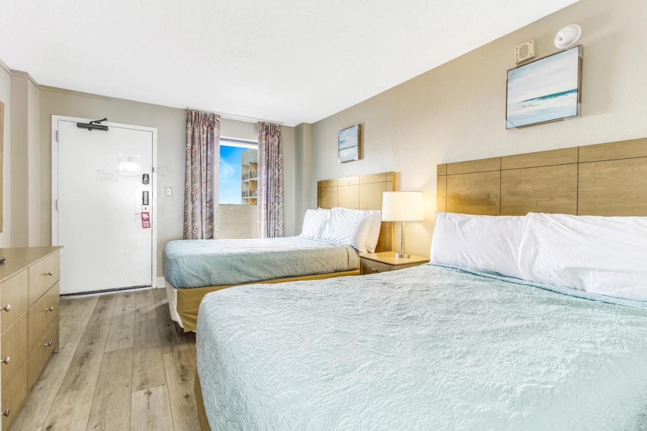 Wonderful Oceanfront 1br At Landmark Resort! 1235