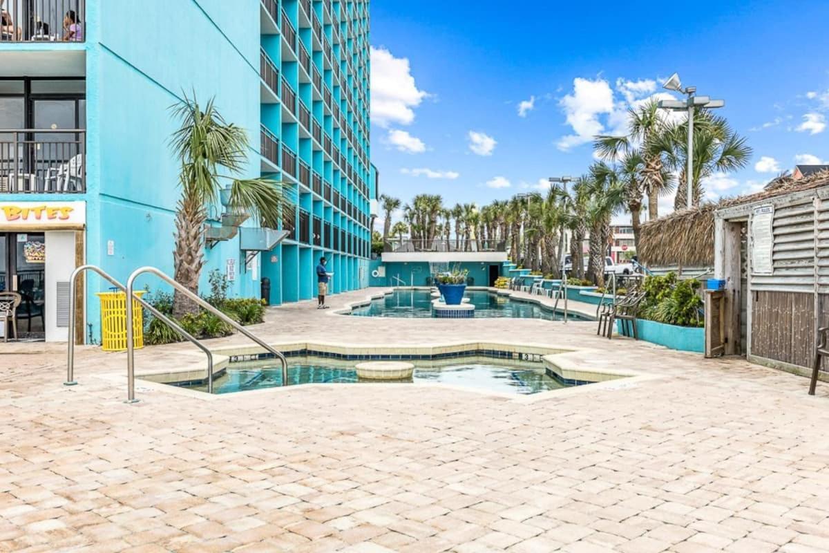 Wonderful Oceanfront 1br At Landmark Resort! 1235 Apartment