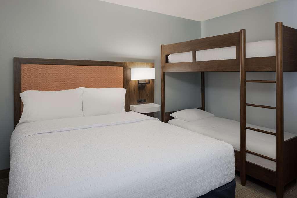 Hampton & Myrtle Oceanfront Hotel