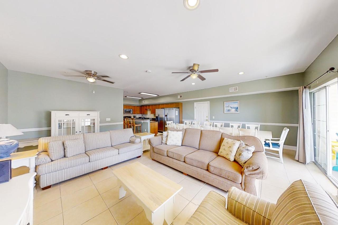 Coconut Grove 405 Apartment *