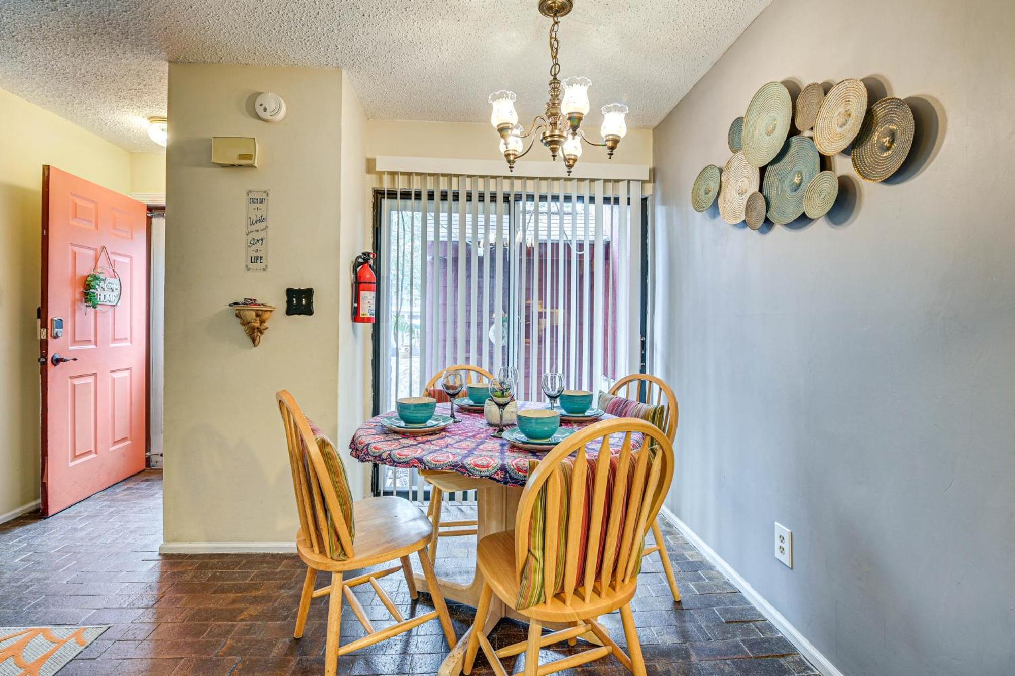 Bohemian Retreat - 2 Blocks To Ocean! *