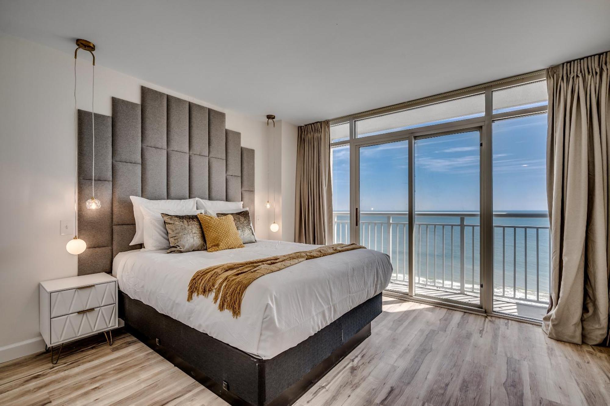 Apartment Amazing Newly Renovated Atlantica On The 9th Flloor