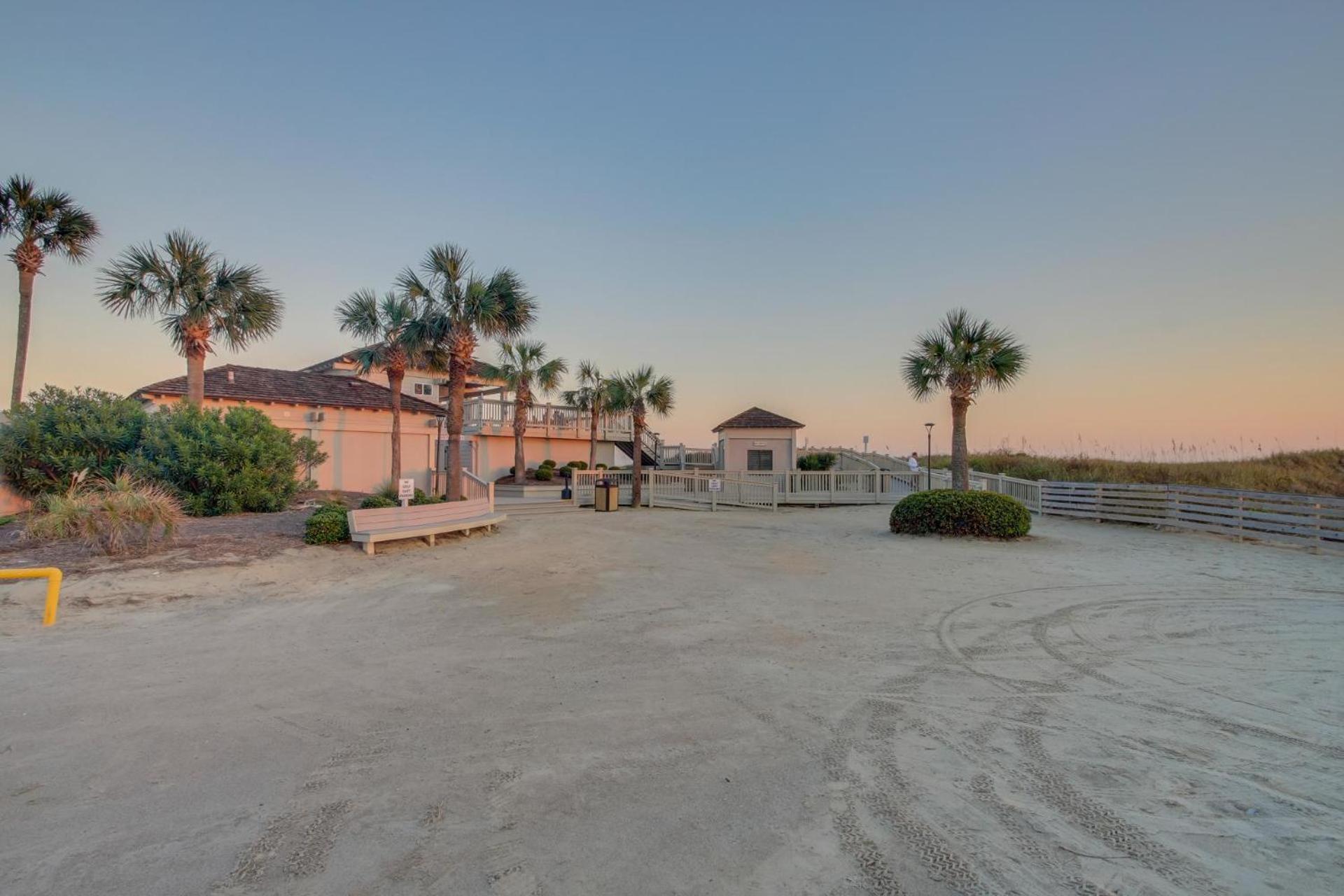 Ocean Creek B4 - Oceanfront - Windy Hill