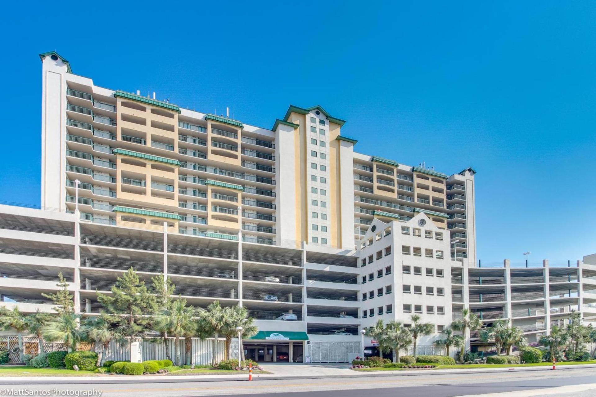 Ocean Bay Club 101 - Oceanfront - Ocean Drive Section Holiday home