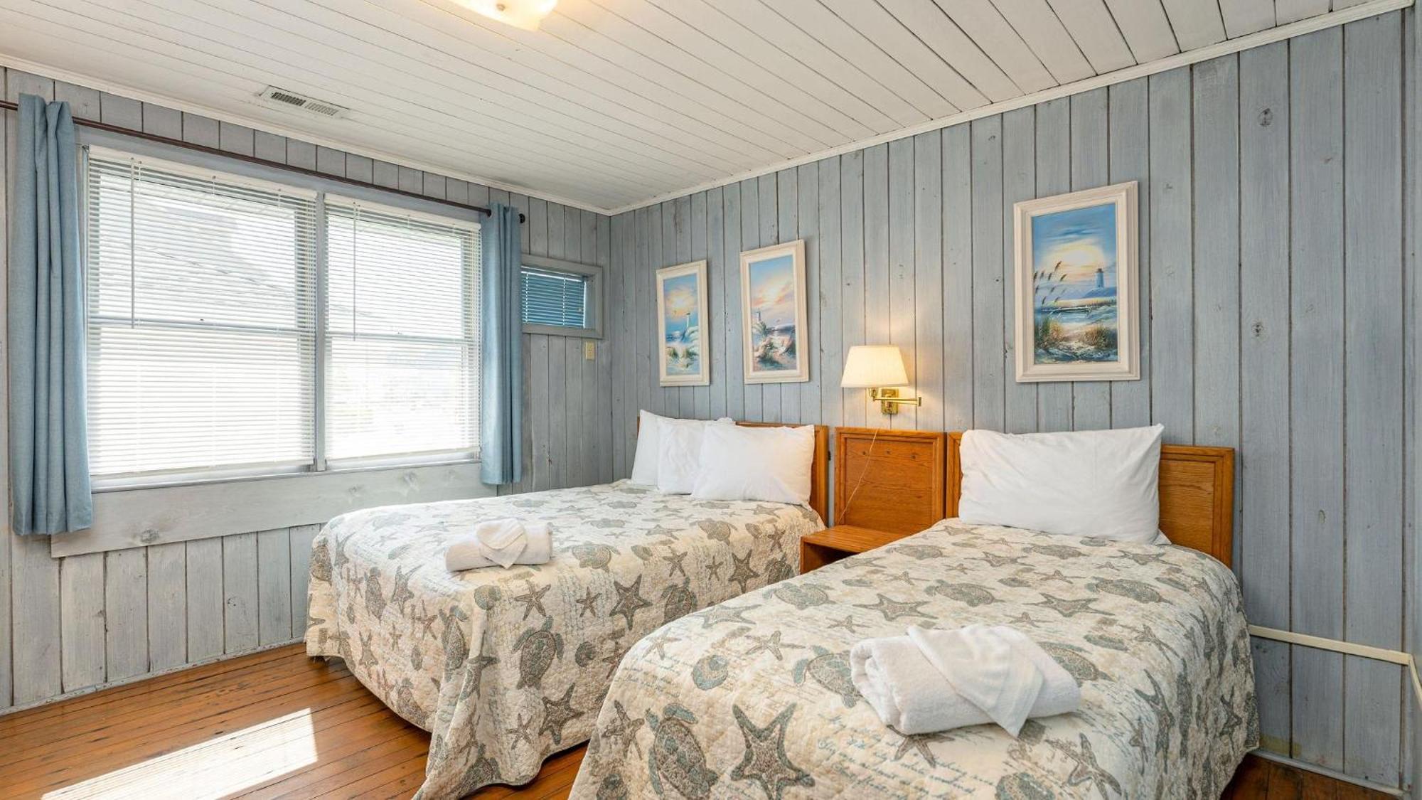 Barnett House - Oceanfront - Windy Hill Section *
