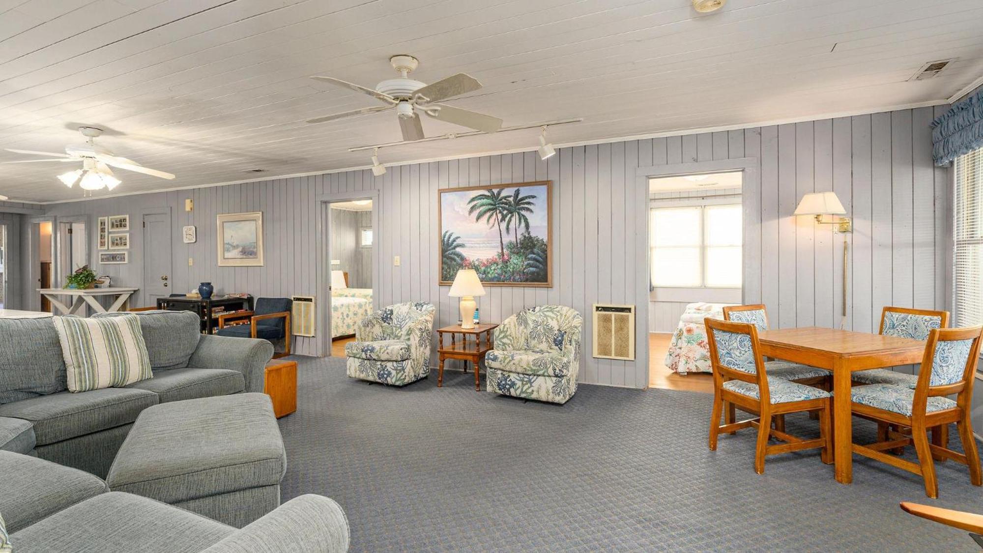 Holiday home Barnett House - Oceanfront - Windy Hill Section *