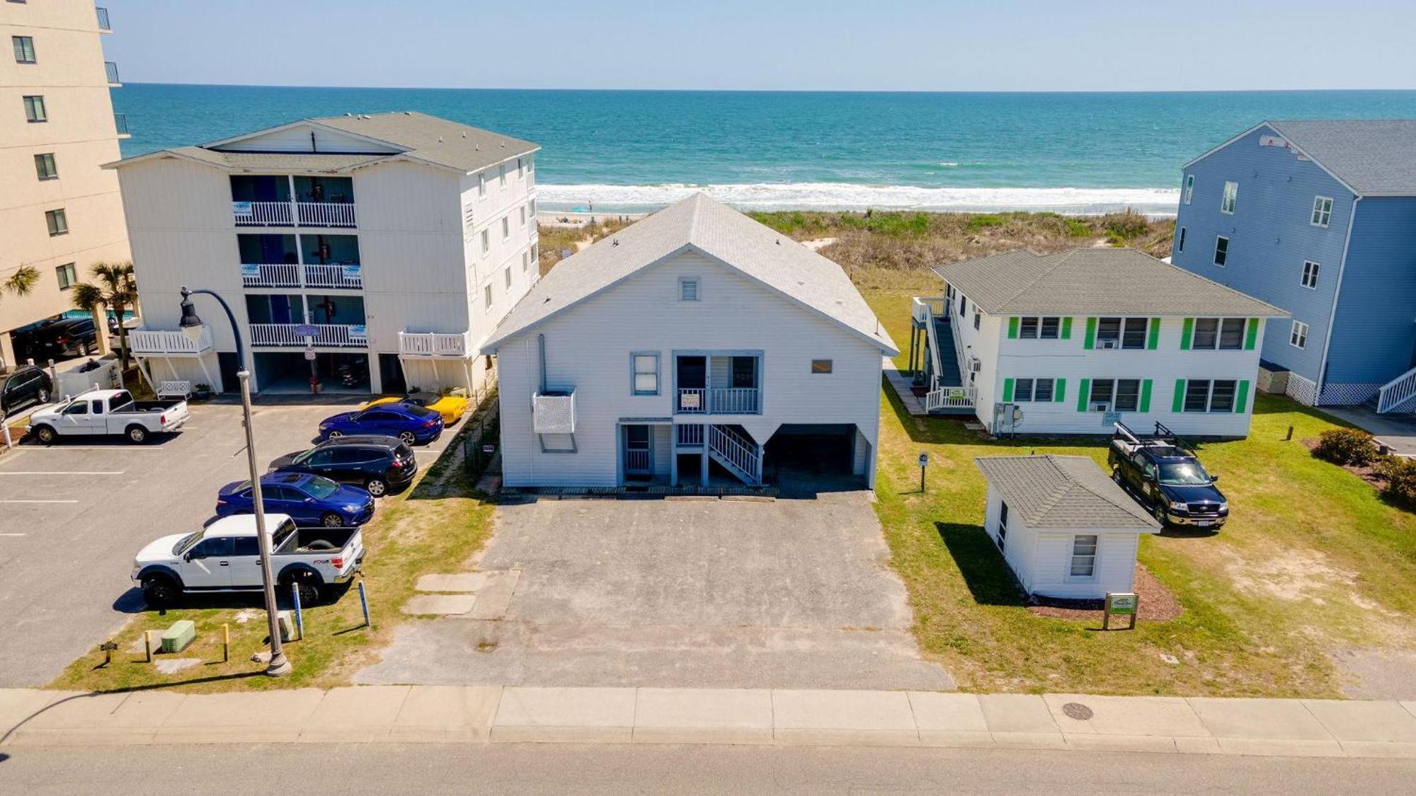 Barnett House Bottom - Oceanfront - Windy Hill Section *