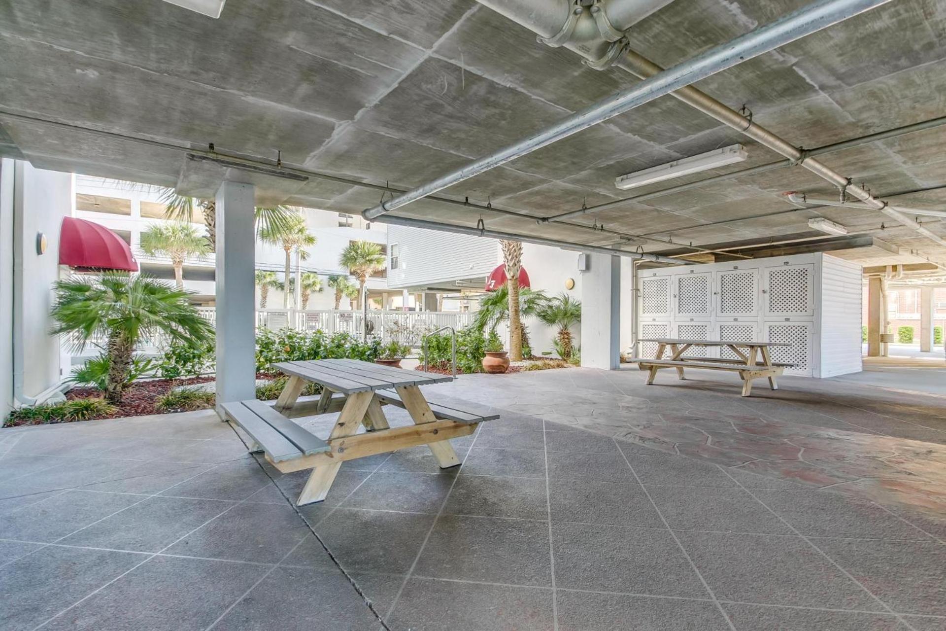 Ocean Pointe B5 - 2nd Row - Cherry Grove Section Holiday home