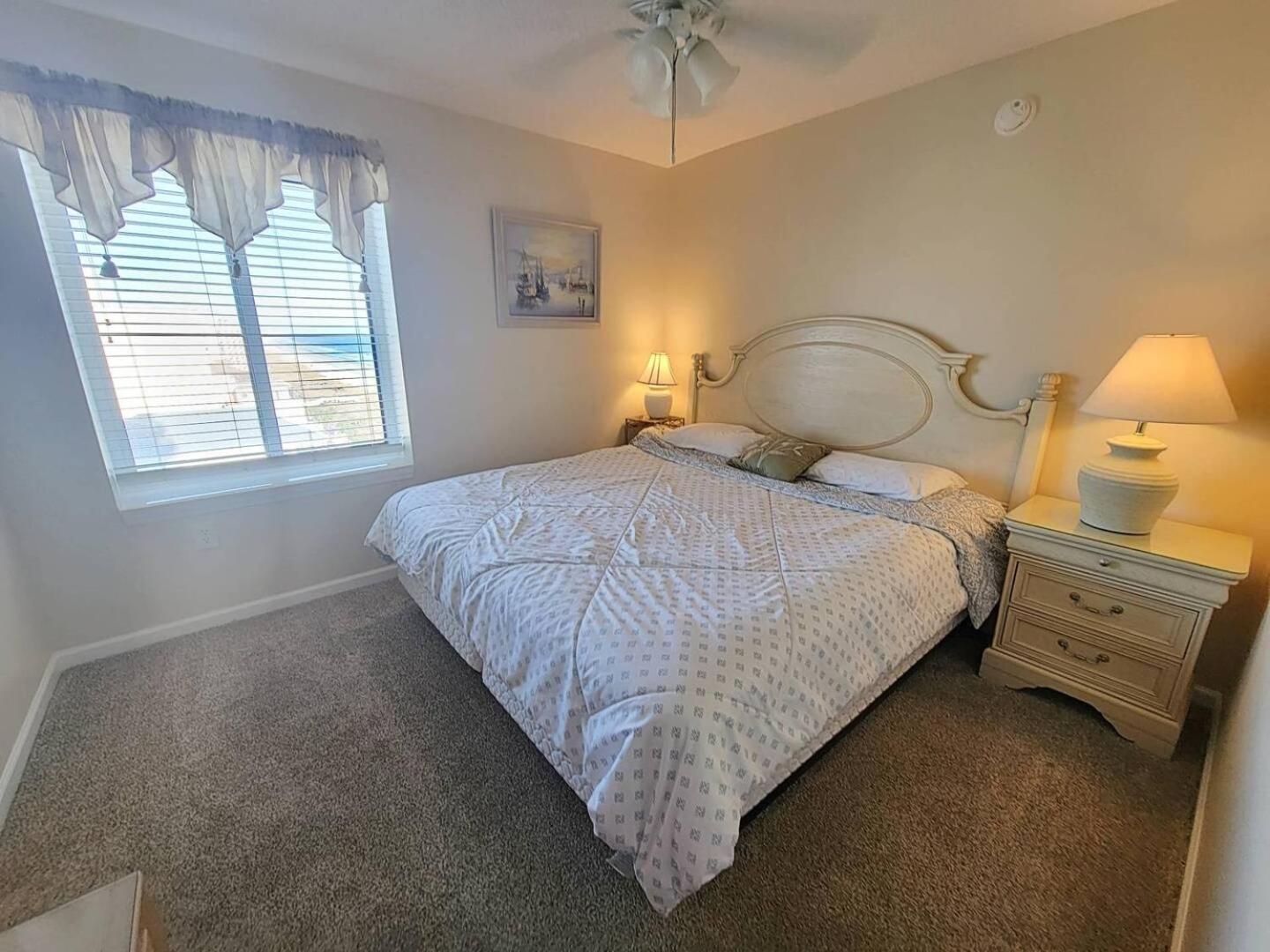 Crescent Shores N 901 Apartment