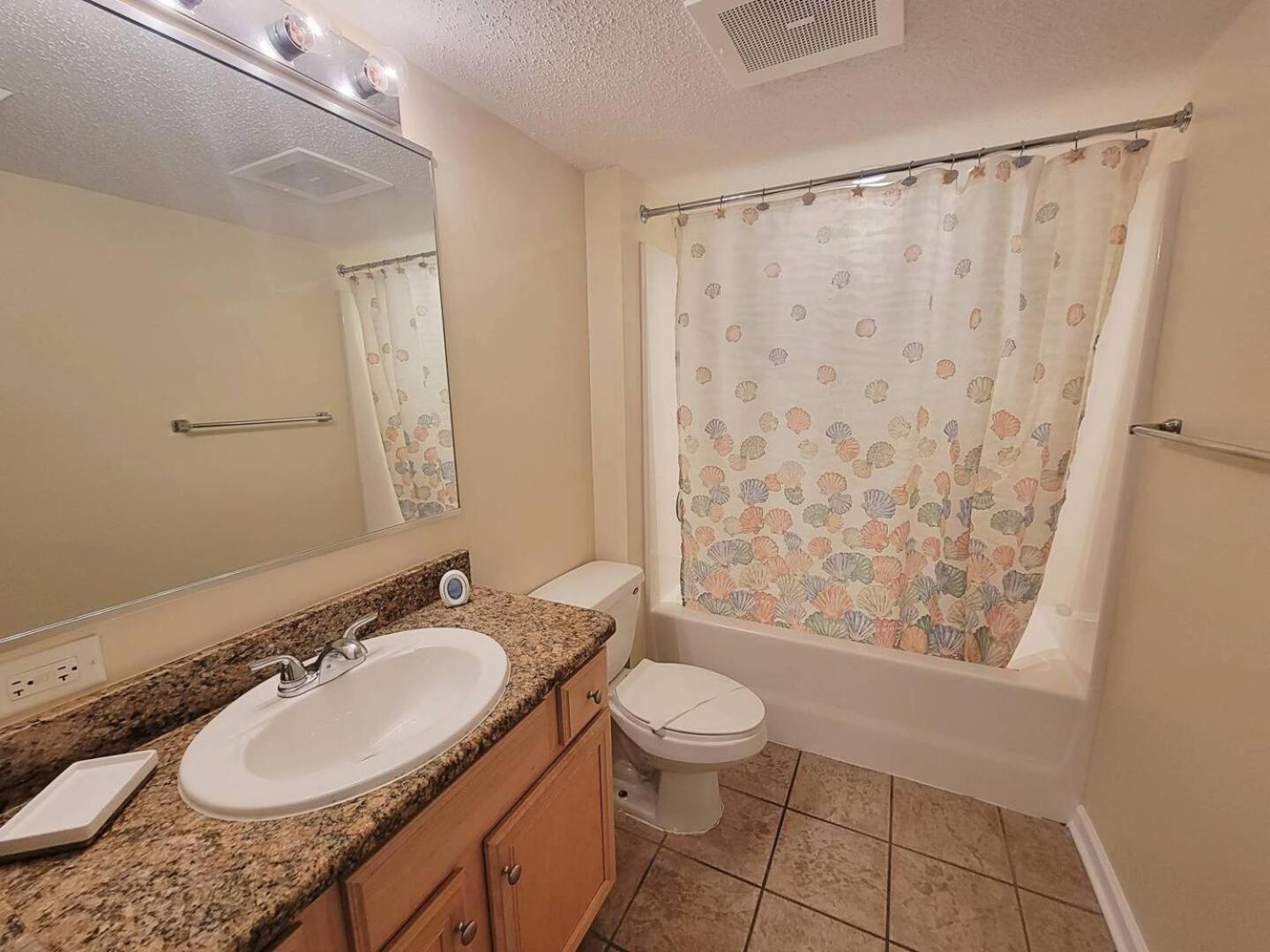Apartment Crescent Shores N 901