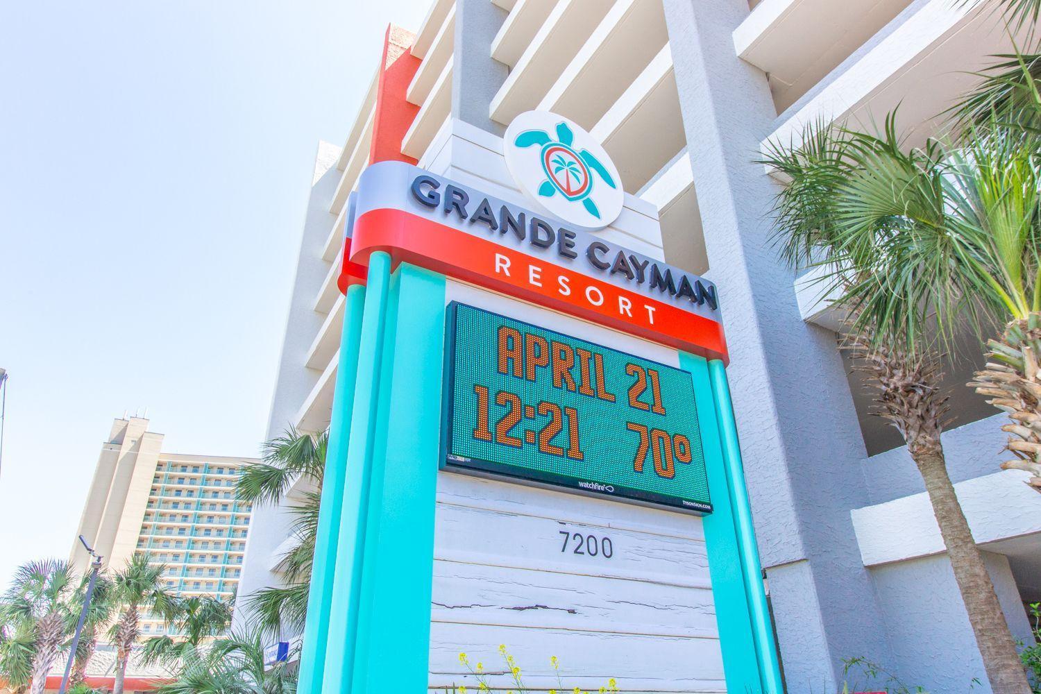 Immaculate Ocean View Double Queen Suite! Beautifully Upgraded!-grande Cayman Unit 316 *