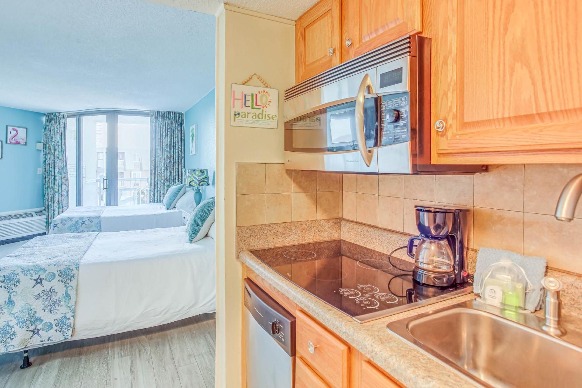 Oceanfront Myrtle With Pool Access! Apartment
