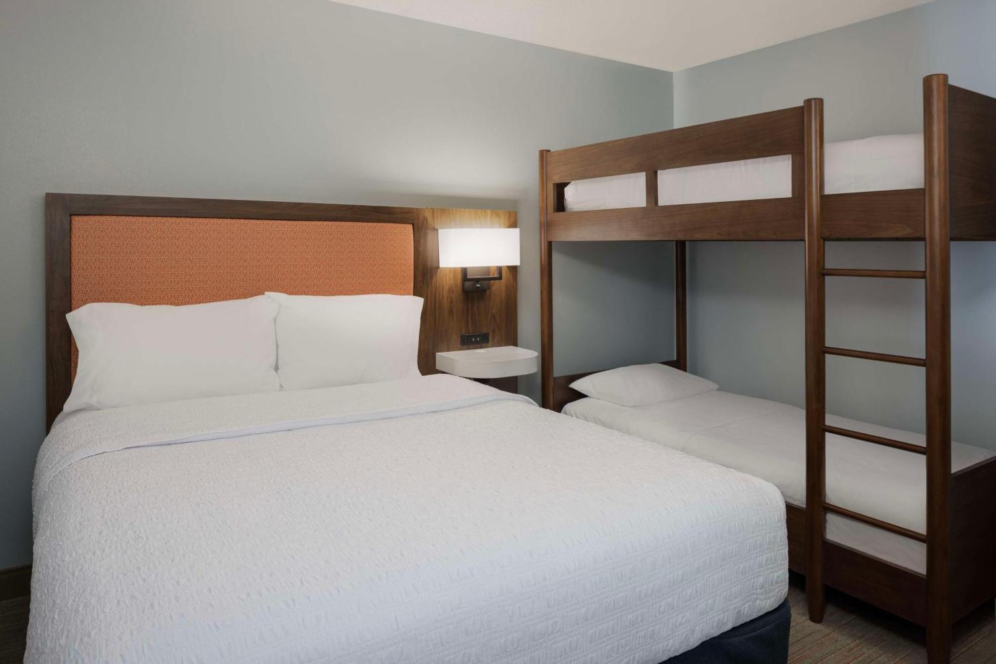 Hotel Hampton & Myrtle Oceanfront