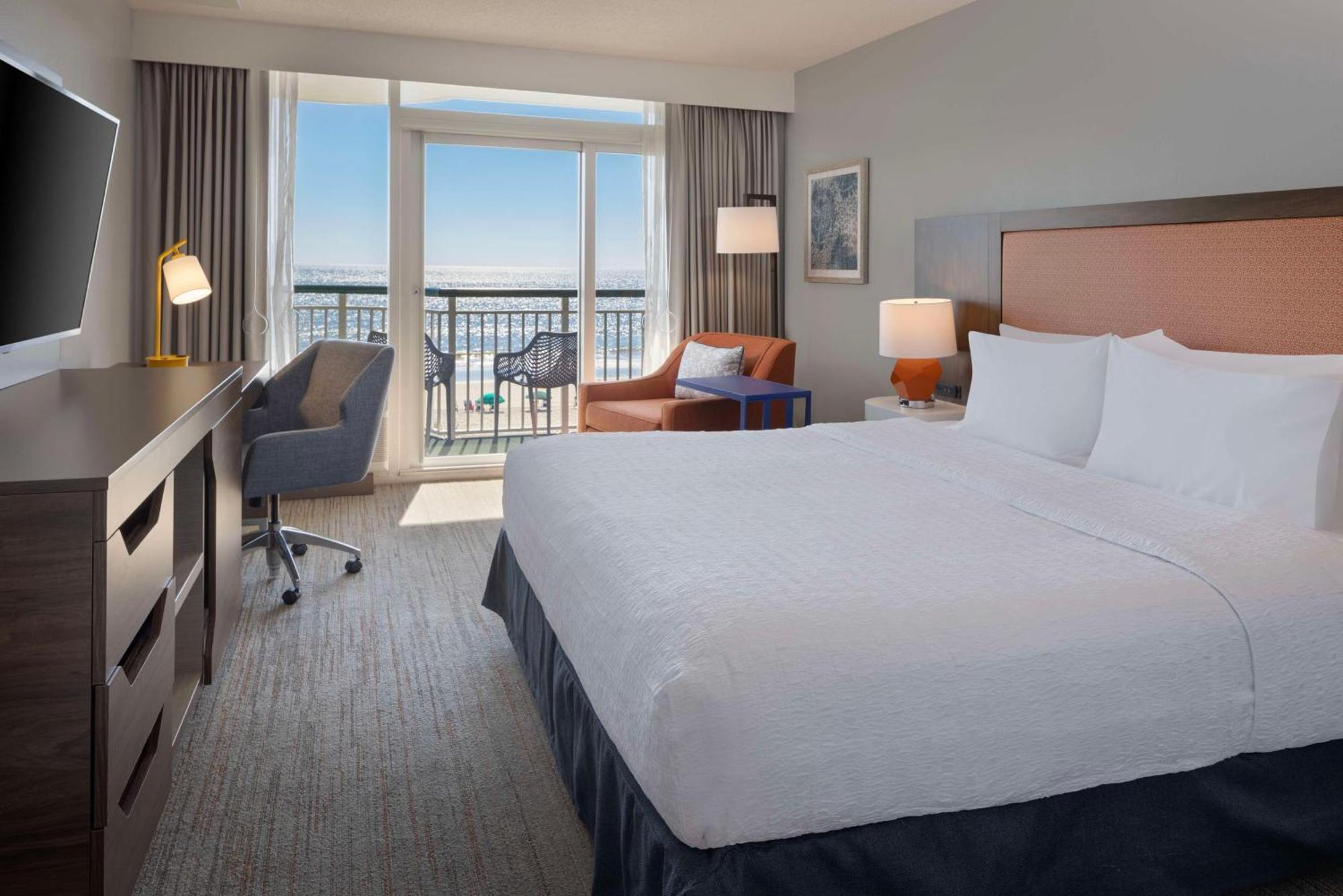 Hampton & Myrtle Oceanfront 3*