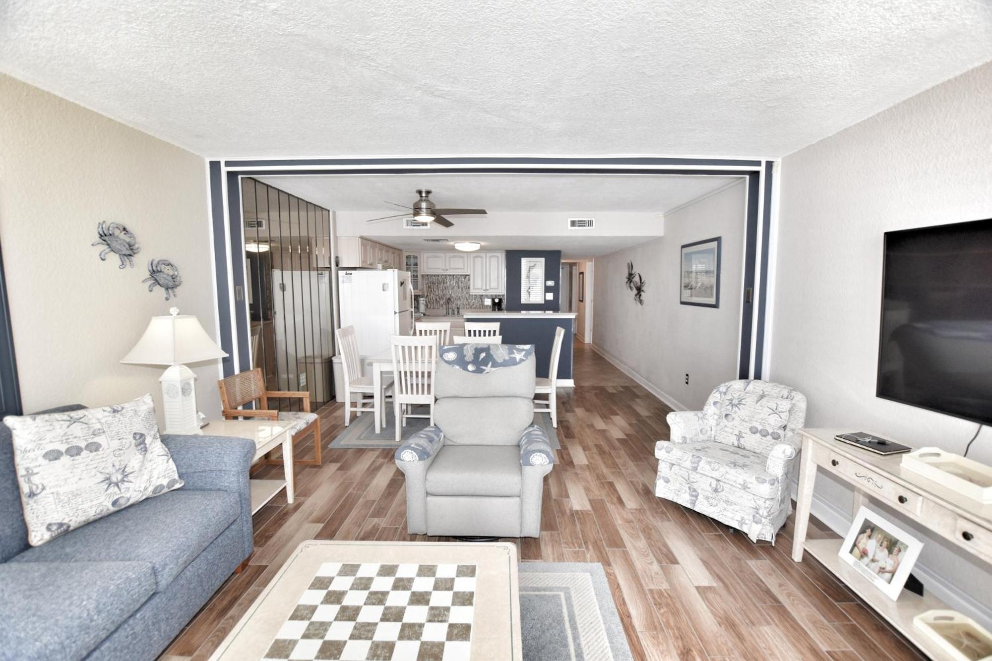 Water's Edge Apartment