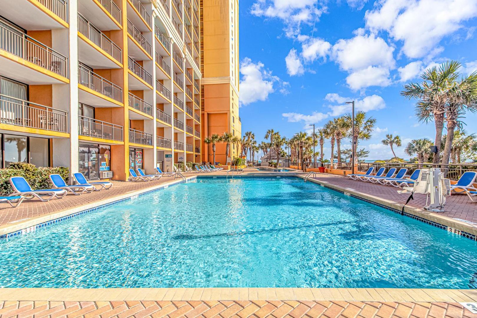 Holiday home Direct Oceanfront Caravelle 615 Sleeps 4 Guests