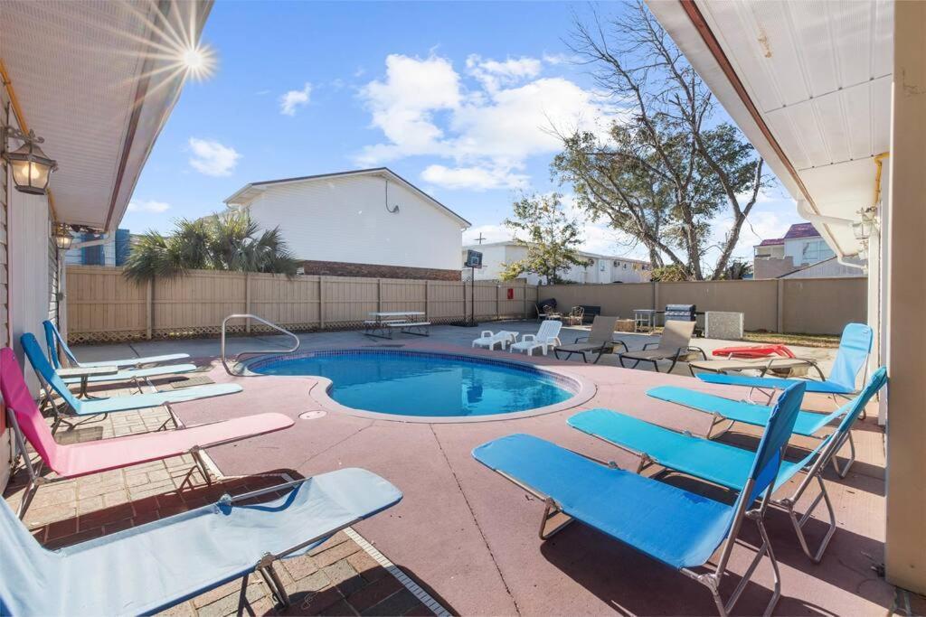 Ocean View Villa: Chic Retreat With Private Pool And Rooftop Deck Myrtle Beach