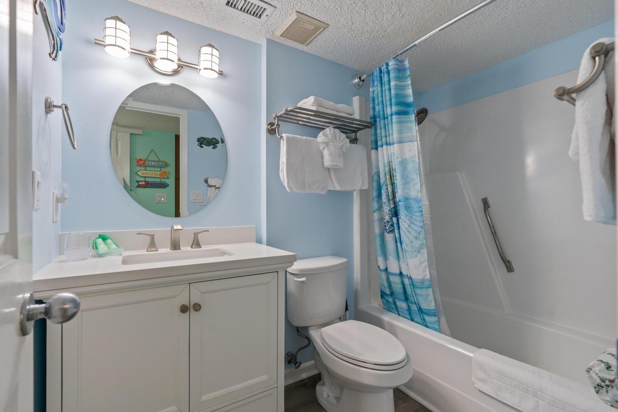 Windemere 702 - Oceanfront - Ocean Drive Section Holiday home *
