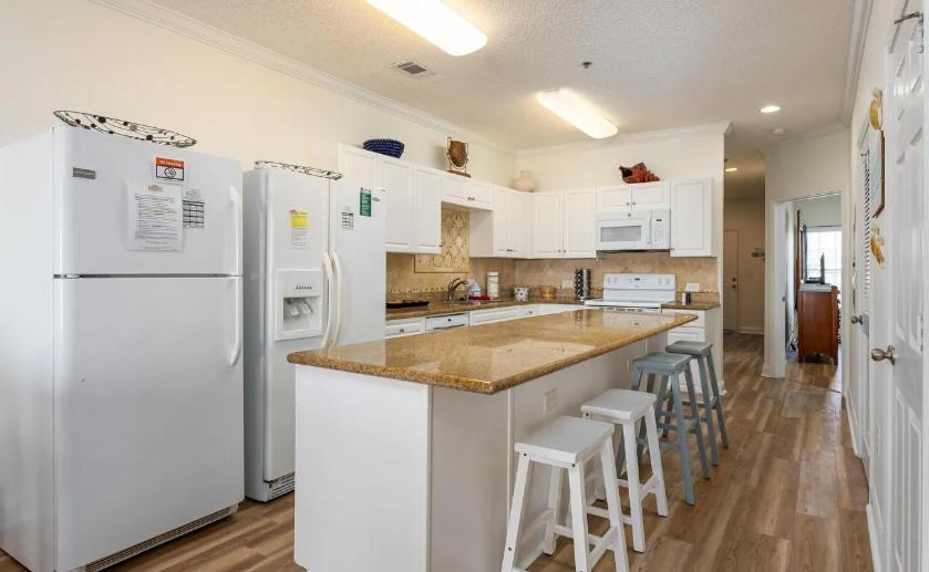 Stunning And Spacious 5 Bedroom Condo- With Ocean Views And More! Cherry Grove 402 Myrtle Beach
