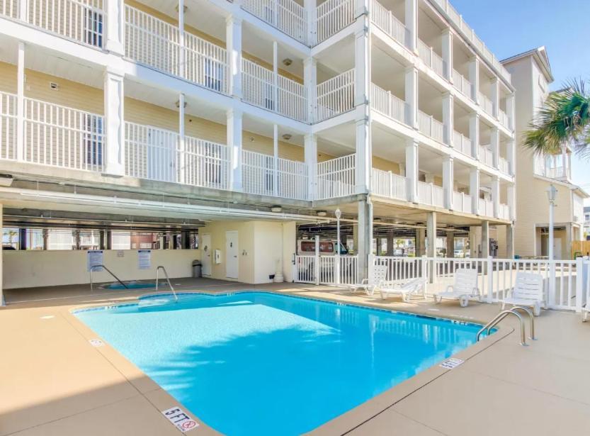 Stunning And Spacious 5 Bedroom Condo- With Ocean Views And More! Cherry Grove 402 Holiday home