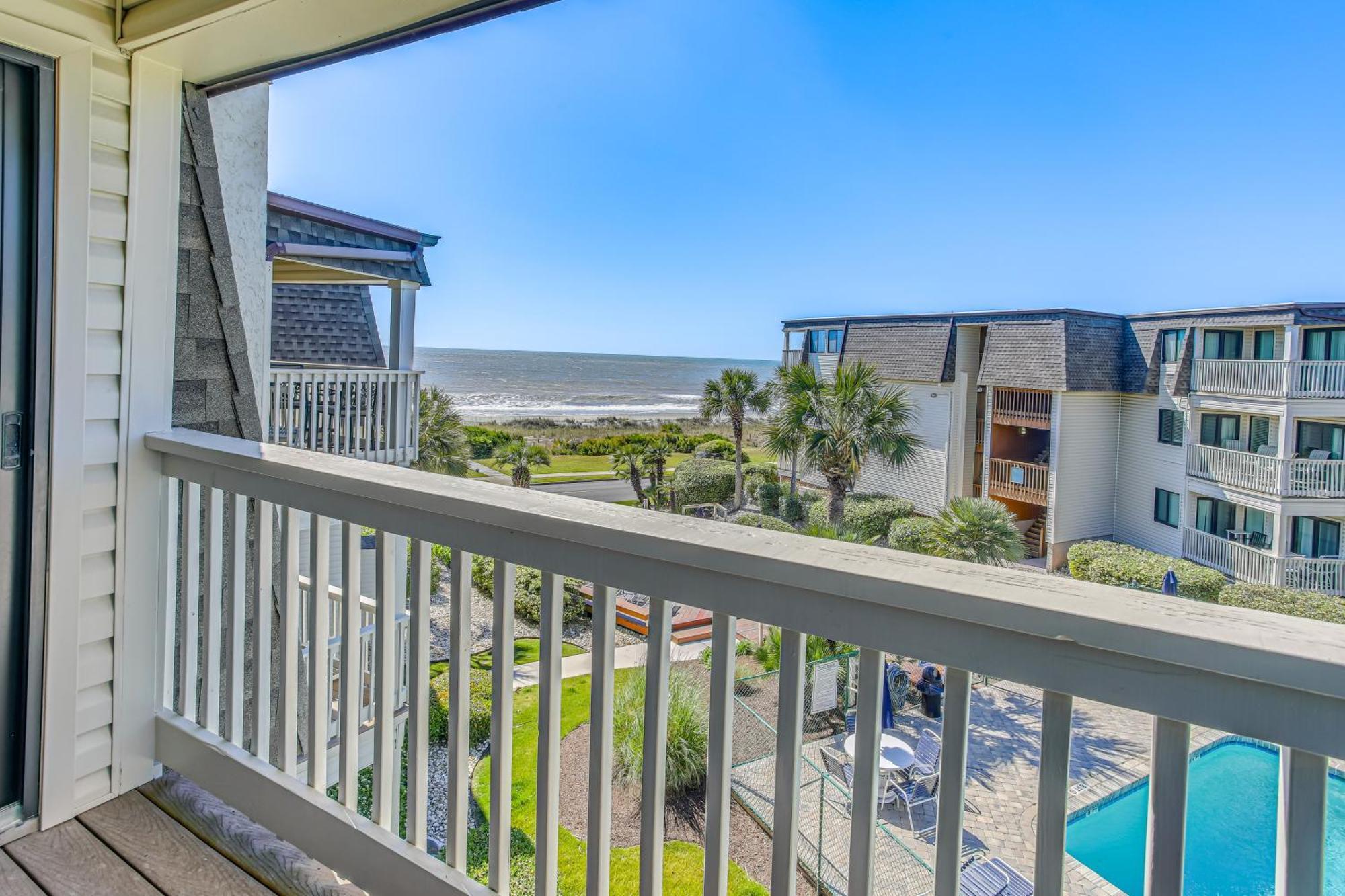 Beachfront With Pool View And Balcony! Apartment Myrtle Beach