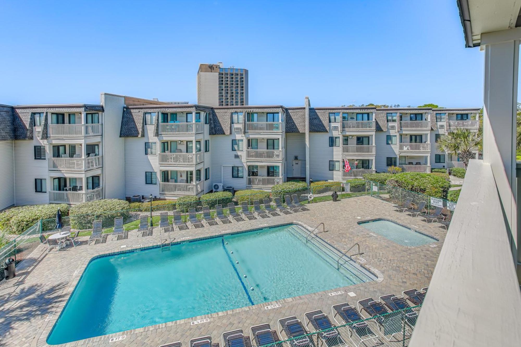 Apartment Beachfront With Pool View And Balcony! Myrtle Beach
