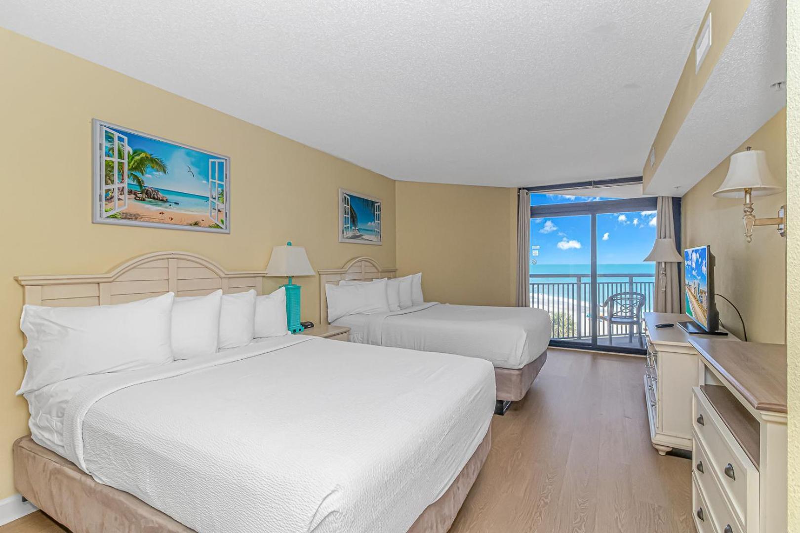 Spacious 4 Bedroom Ocean View - Ocean Reef 526- Sleeps 14! *
